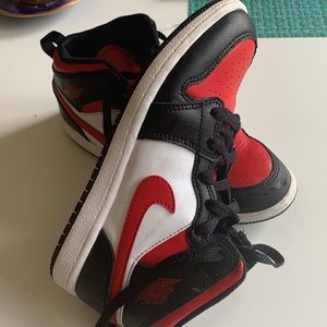 Air Jordan Nike sneakers for big girls